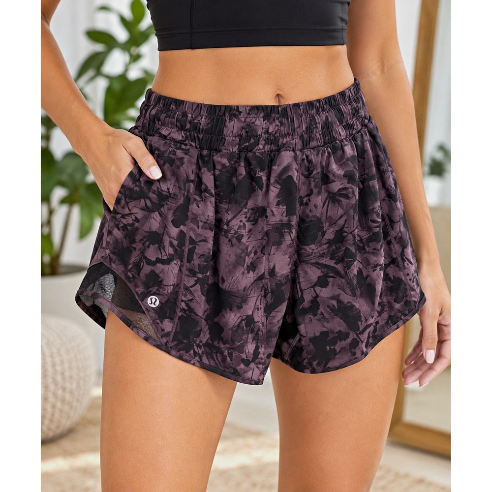 Lululemon Womens Running Shorts Size 4 Purple Black Floral Mesh Lined LW7ATXT